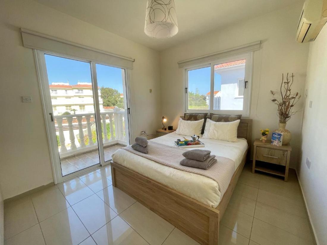 Rugiada With Pool And Sea View Located On The Front Of Nissi Beach Vilă Ayia Napa